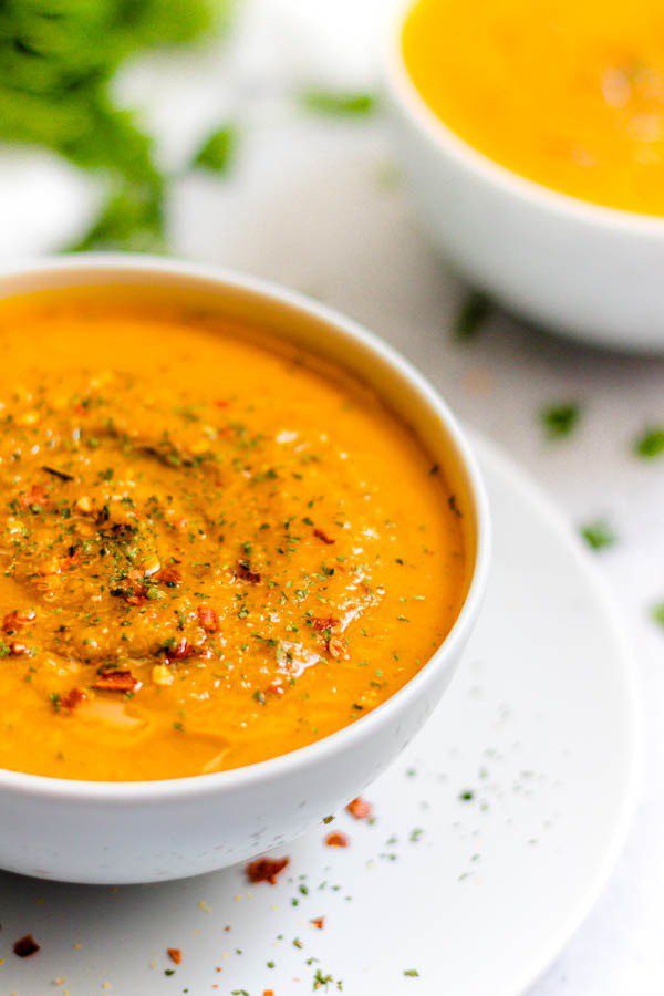 1-Pot Spicy Simple carrot soup