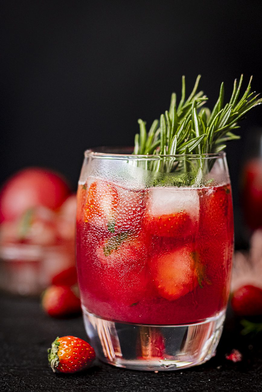 Sparkling Raspberry Pomegranate Drink